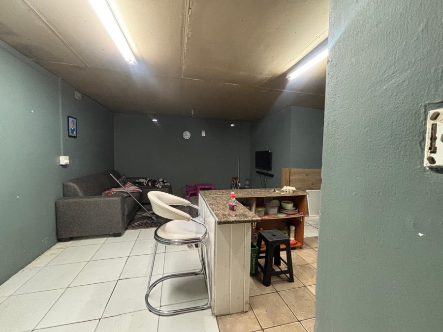 7 Bedroom Property for Sale in Beverly Park Western Cape